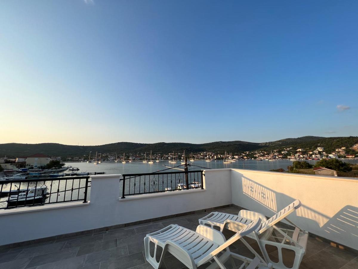 Apartmani Tamaris Vinišće Екстериор снимка